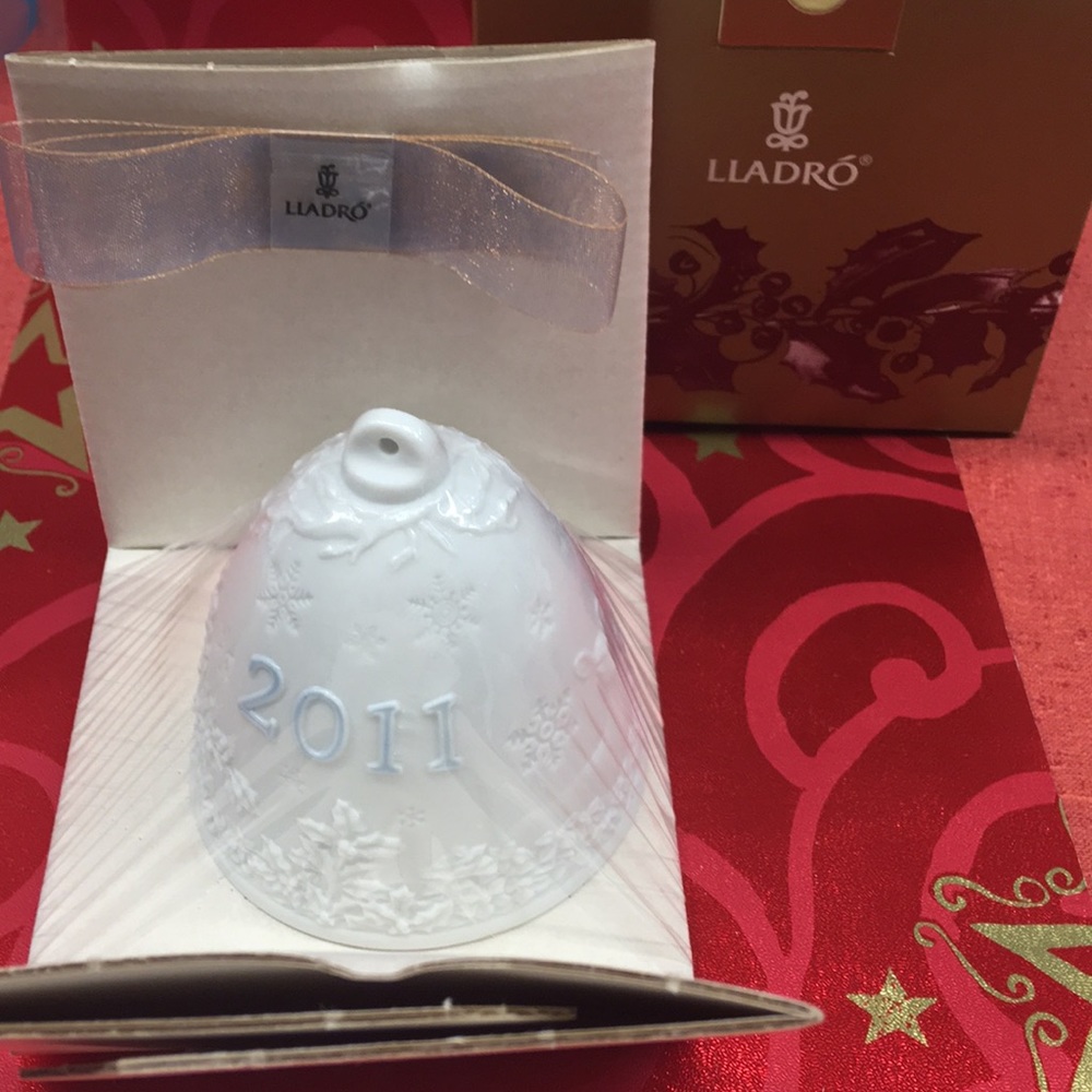 2011 Lladro ornament